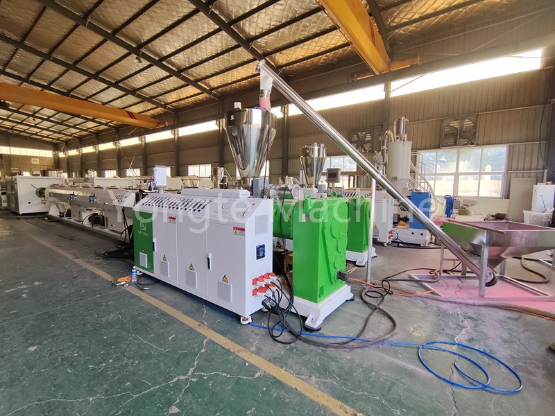 Equipo de tubería PVC de 160-315 mm