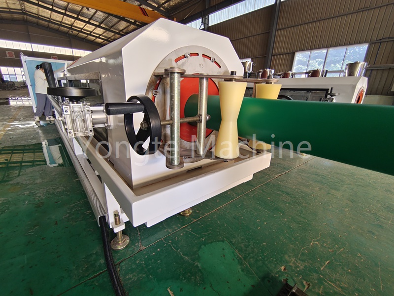 Línea de producción de tubos PE de alta velocidad de 20-110 mm