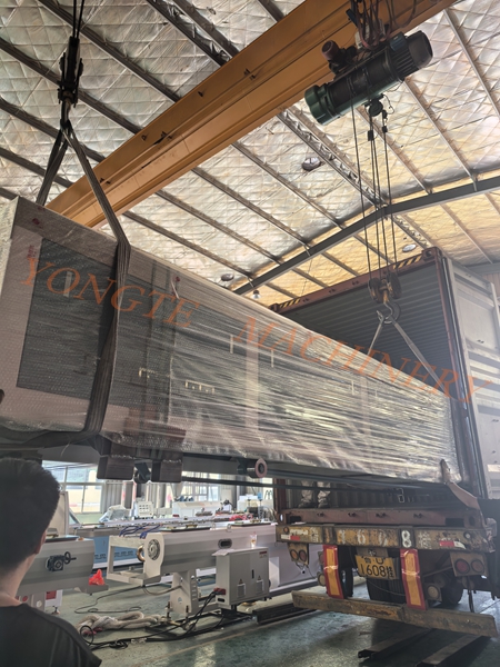 La línea de producción de plástico de madera de Yongte Machinery se envía a Canadá, y Green Smart Manufacturing se elogia en el extranjero.