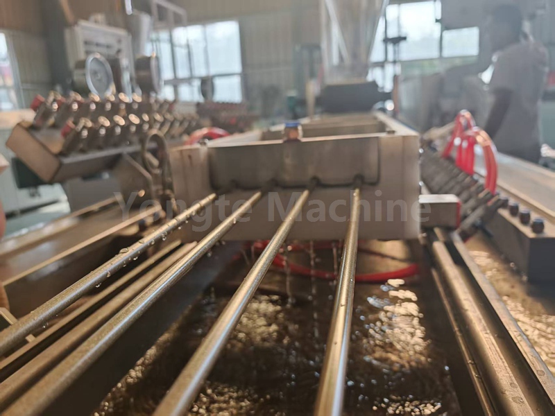 Solución de producción de strip a tejida de Yongte WPC, utilizando tecnología para desbloquear la nueva pista de la fabricación verde