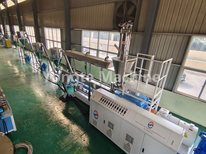 Yongte ha completado con éxito la máquina de granulación WPC de alta eficiencia