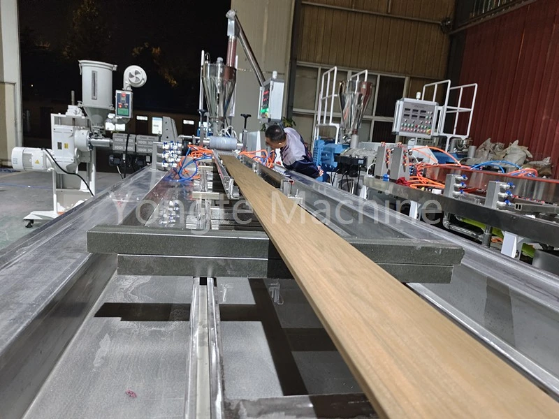 La planta de producción de terrazas de Yongte WPC se ha instalado con éxito en Indian