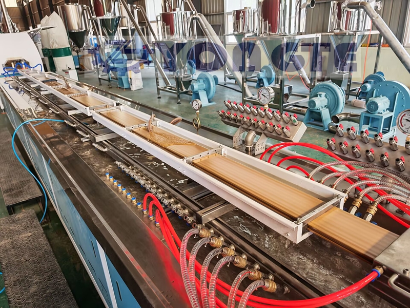 Aumenta la demanda mundial de pisos ignífugos; Yongte Plastics Machinery se expande a los mercados extranjeros