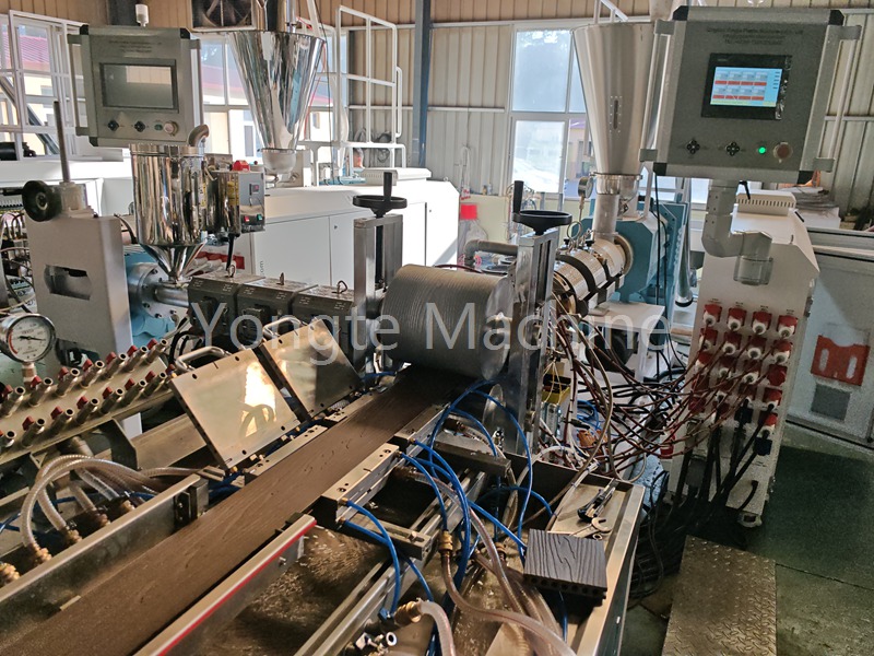 ¿Qué hacer si la extrusora de madera y plástico de repente hace ruido durante el funcionamiento?