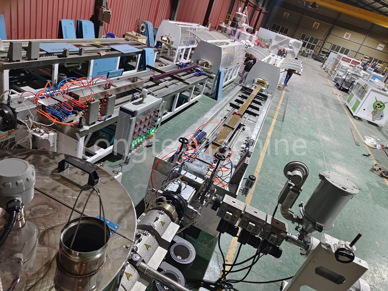 Máquina de composición de plástico de madera de Yongte WPC Flujo de producción