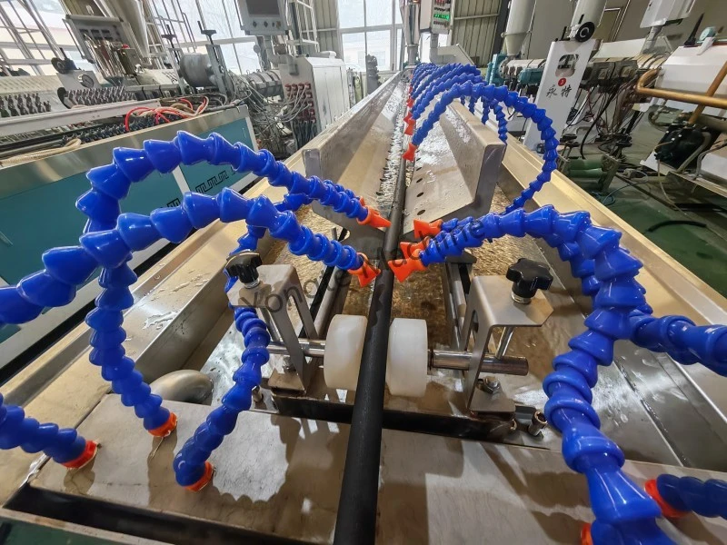 Pedido indio para línea de extrusión de tubos de impregnación de caucho