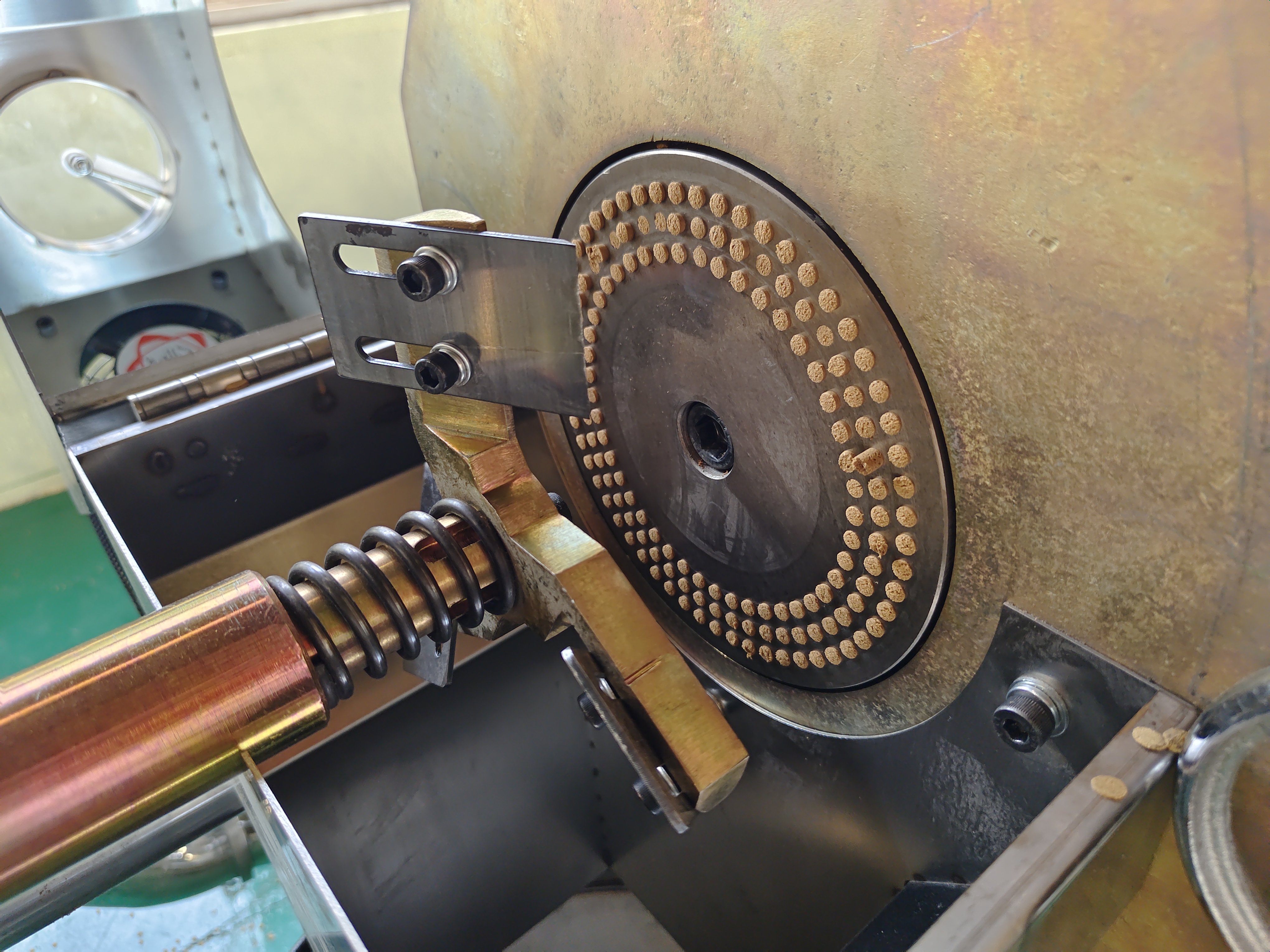 Máquina granuladora de WPC para Polonia